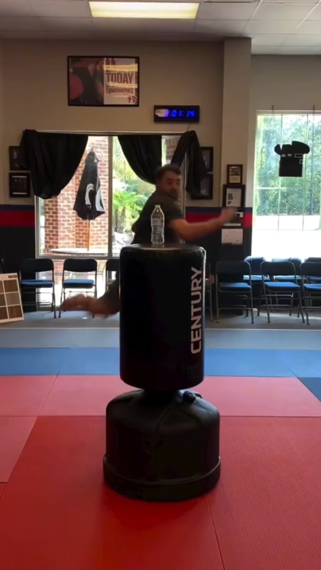 NINJA BOTTLE TRANSITIONAL VIRAL VIDEO