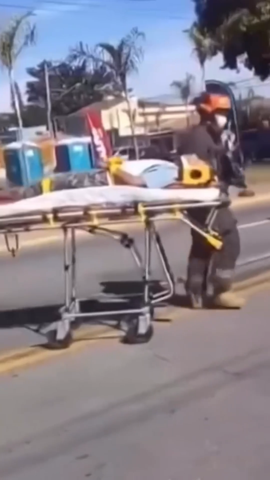 ROLL OFF STRETCHER TRANSITIONAL VIRAL VIDEO