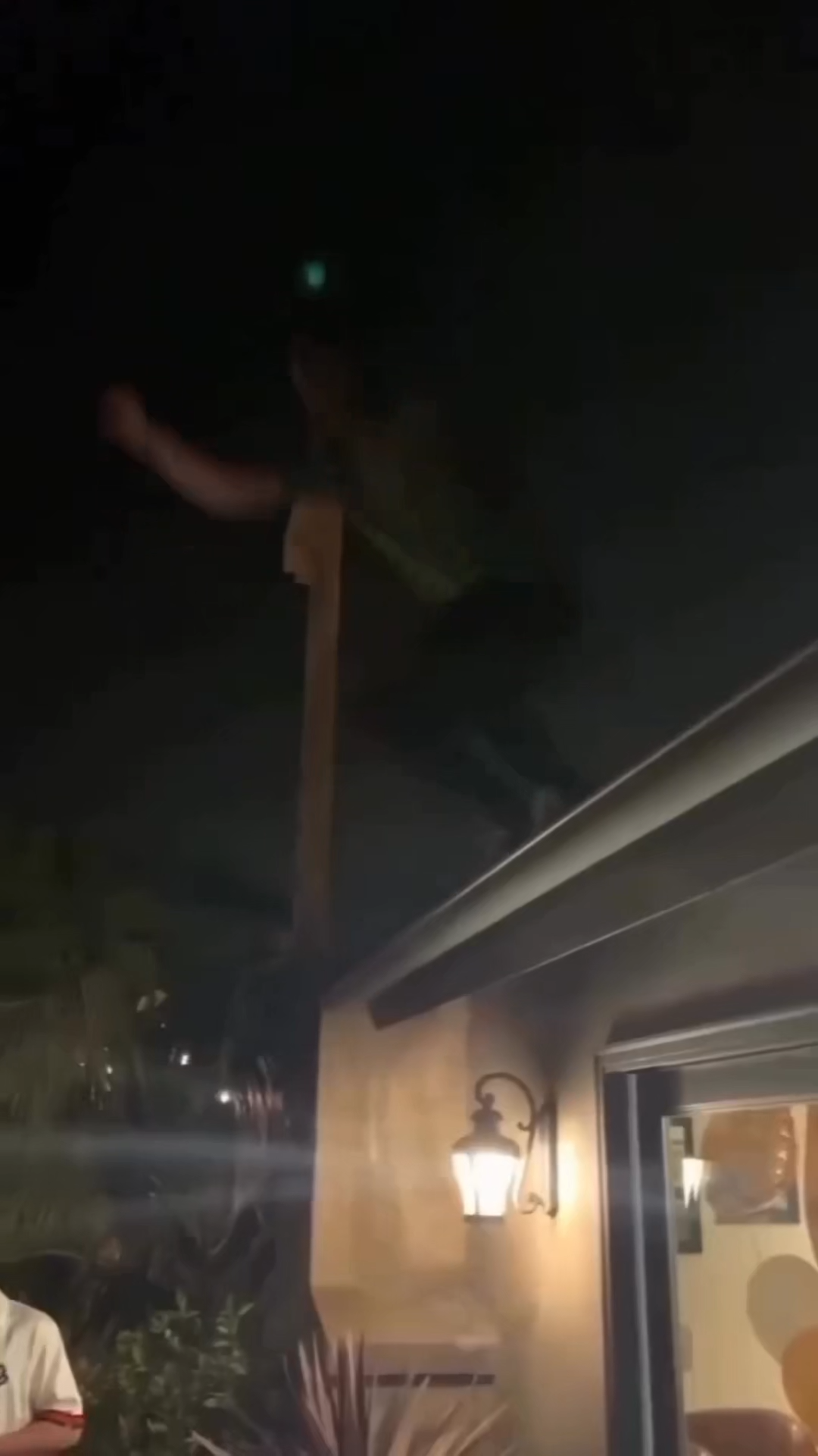 ROOF PONG FALL