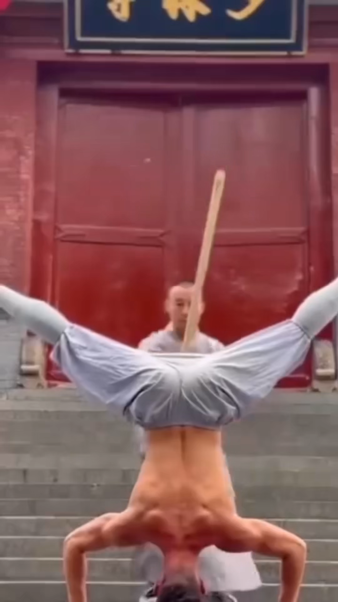 SACK WHACK TRANSITIONAL VIRAL VIDEO