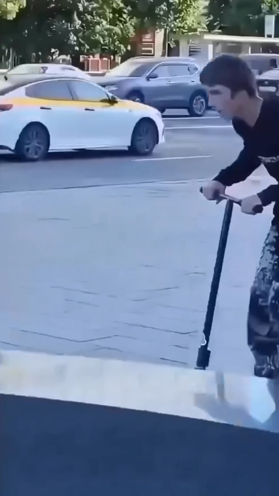 SCOOTER FAIL HEAD SHOT