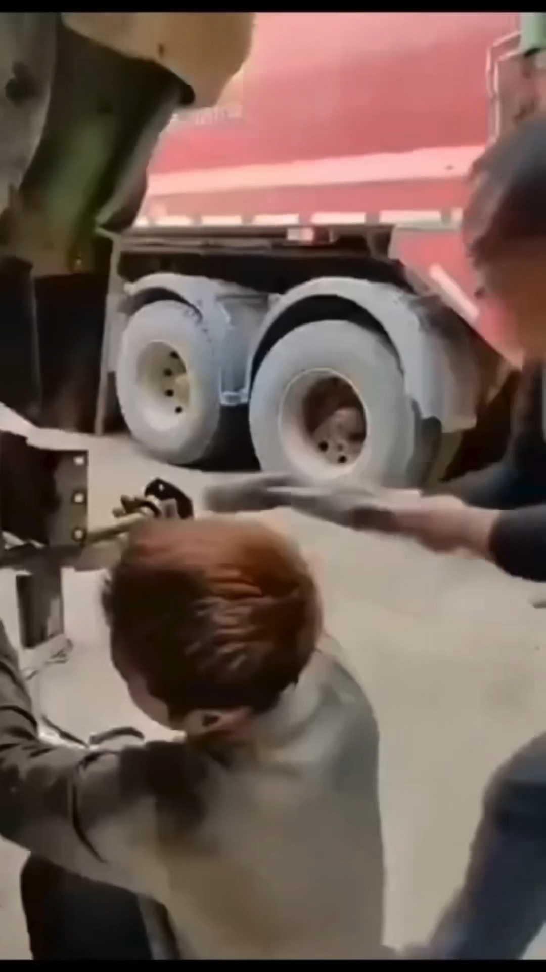 SLEDGE HAMMER TRANSITIONAL VIRAL VIDEO