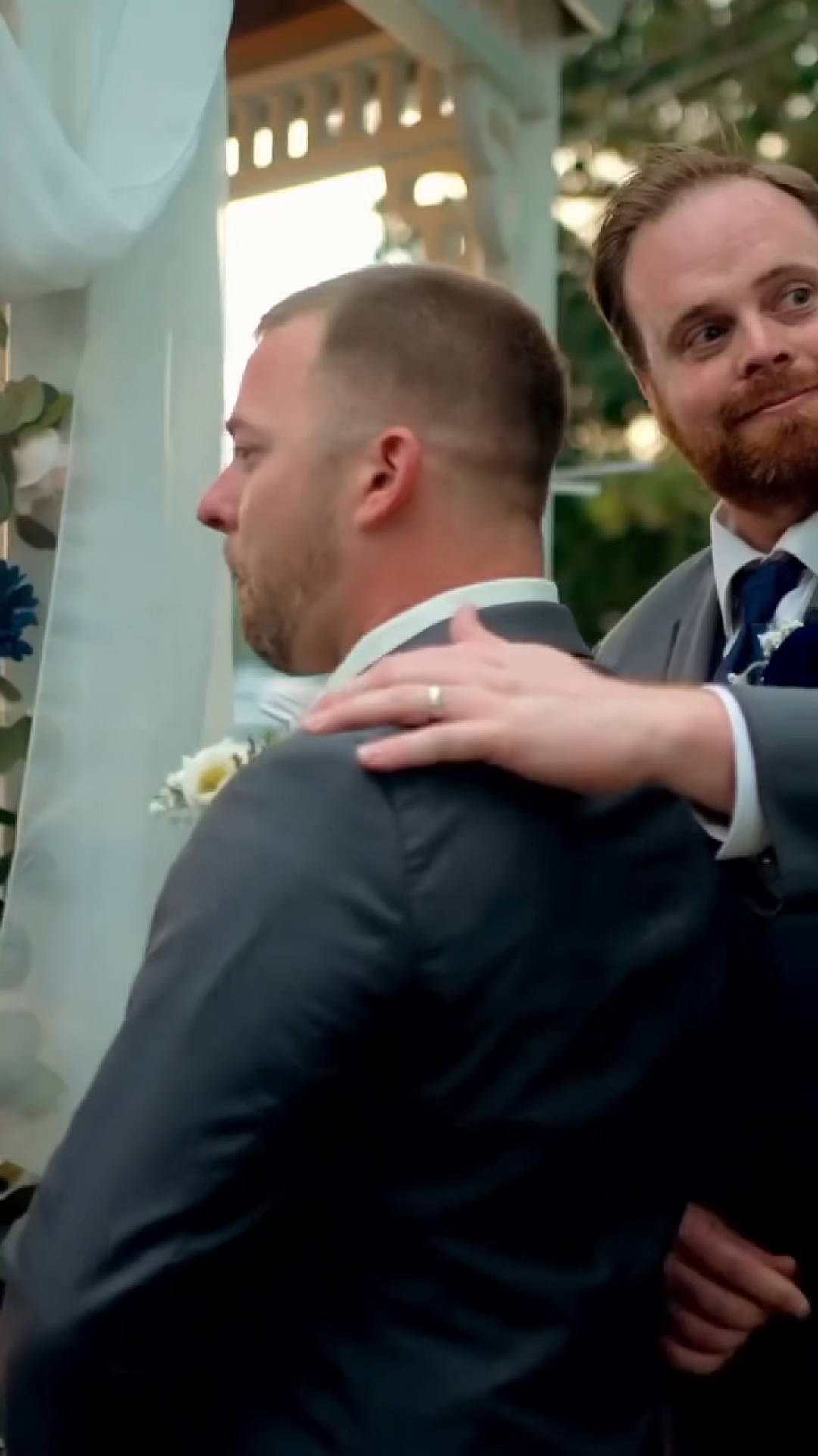 WEDDING CRY TRANSITIONAL VIRAL VIDEO